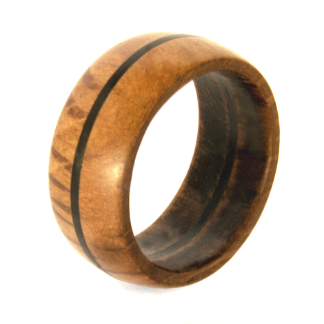 anillo de madera para parejas