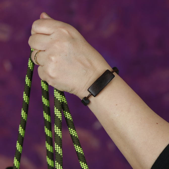 accesoriosdemadera_pulsera-madera-fenix-4 blank